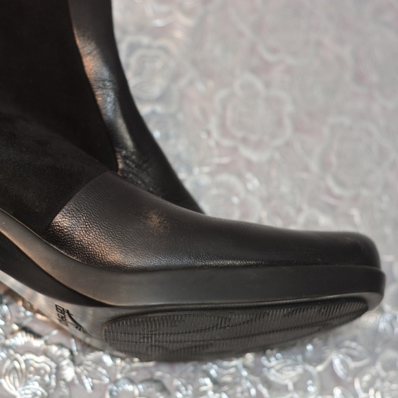 DANSKO Black Leather and Suede Booties SZ 39/8 NWOT - Picture 6 of 12